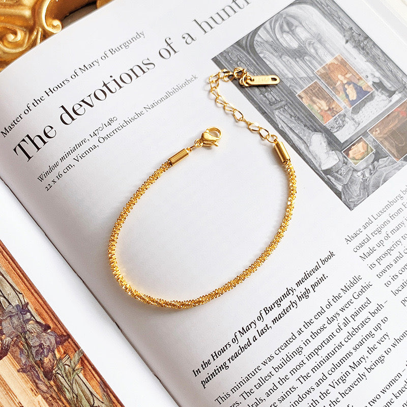 The Sparkling Gypsophila Chain Bracelet